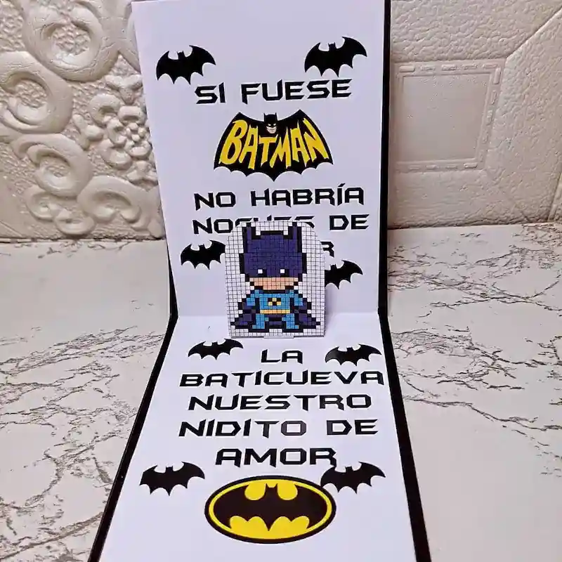 Detalles personalizados - Tarjeta Héroe Favorito